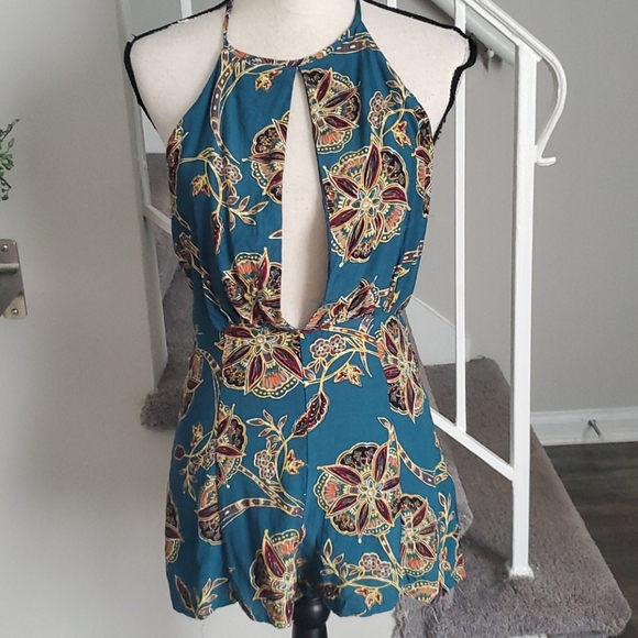 Magnolia South Backless Keyhole Front Romper - Picture 1 of 8